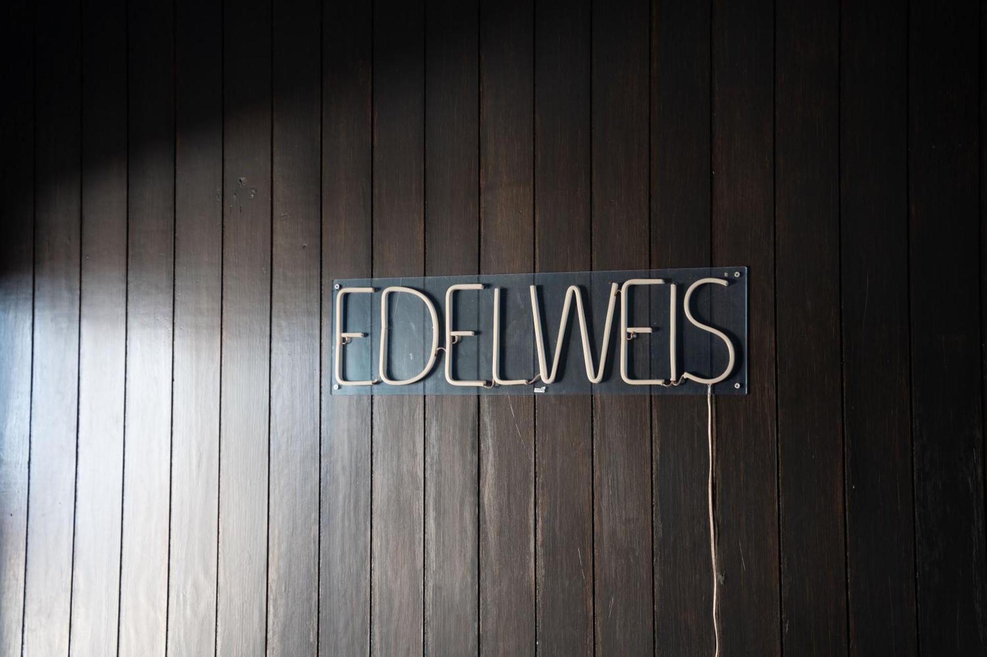 דירות סיירה נבדה Edelweiss House - Parking Y Wifi Gratis מראה חיצוני תמונה